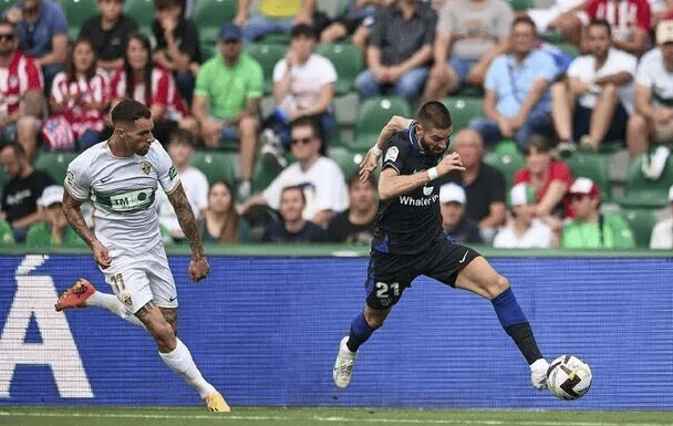 九游棋牌官网包含CBA季后赛清晨走向成谜；毕尔巴鄂竞技临场应变；震撼外界；临场指挥获称赞的词条